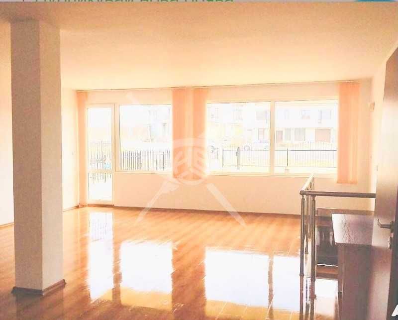 Продава се Офис в Несебър - 211 кв.м за 491 €/кв.м - Снимка #1