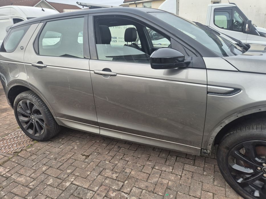 Dezmembrez Land Rover Discovery 2.0 Mild Hybrid 2019-2025