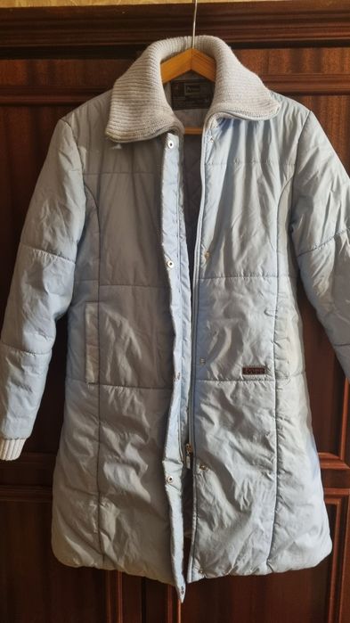 Продам куртки женские