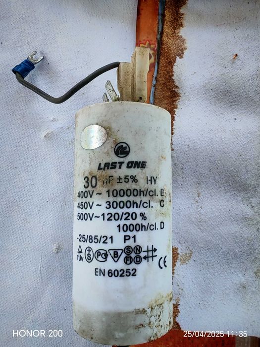 Vând compresor aer condiționat Model 48C343A .