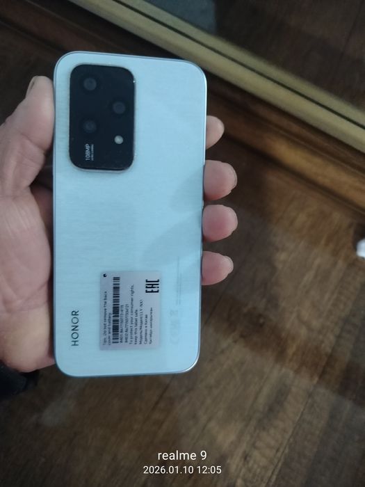 Honr 200 leti telefon sotiladi