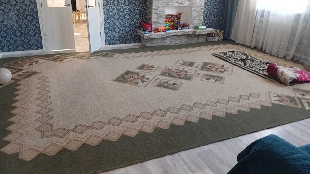 Продается ковер 6м*4м