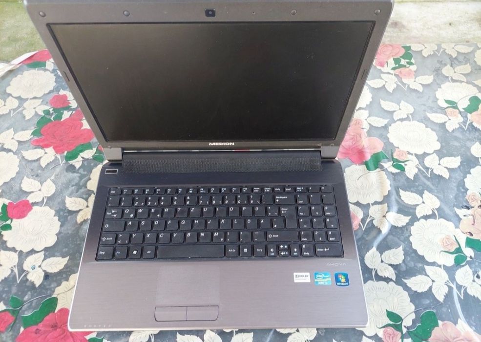 Laptop Medion Akoya i3