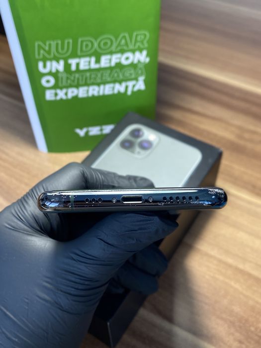 iPhone 11 Pro / 256 GB / Garanție 3 luni | Sănătate baterie 85% / Bun