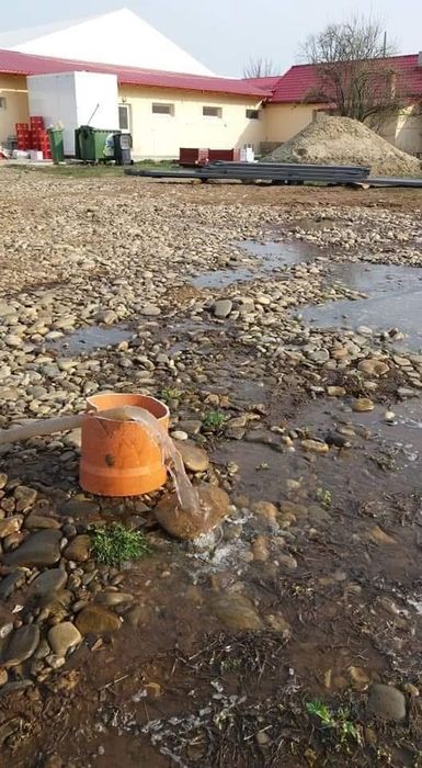 Forajw puturi apa manual si mecanizat