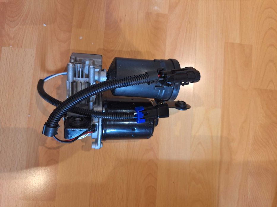 Compresor suspensie  aer Mercedes Vito W638