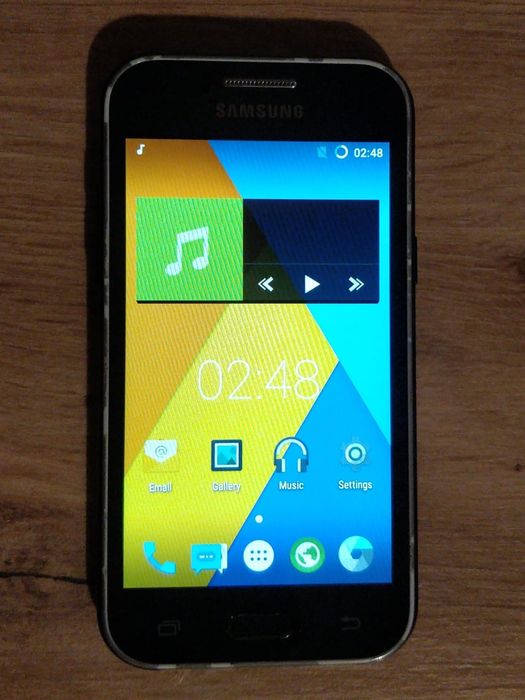 Samsung Galaxy J1
