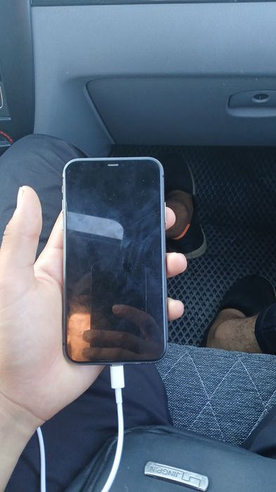 IPHONE 11 telefon sotiladi