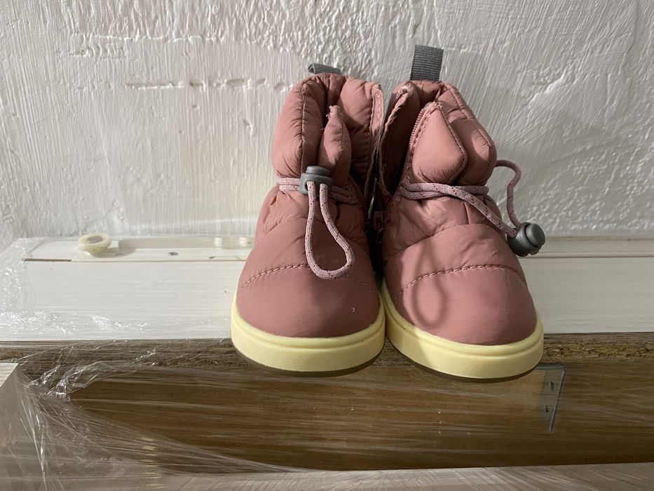 Ghete Zara fete Nr . 21