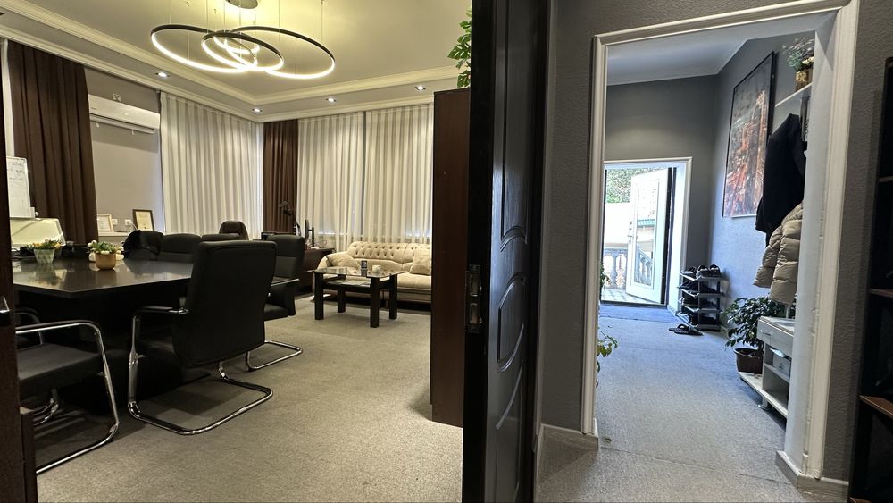 Офис Дом 7 кабинетов 400 кв.7 у.е кв.м Буюк Ипак Йули Ч."Салом"