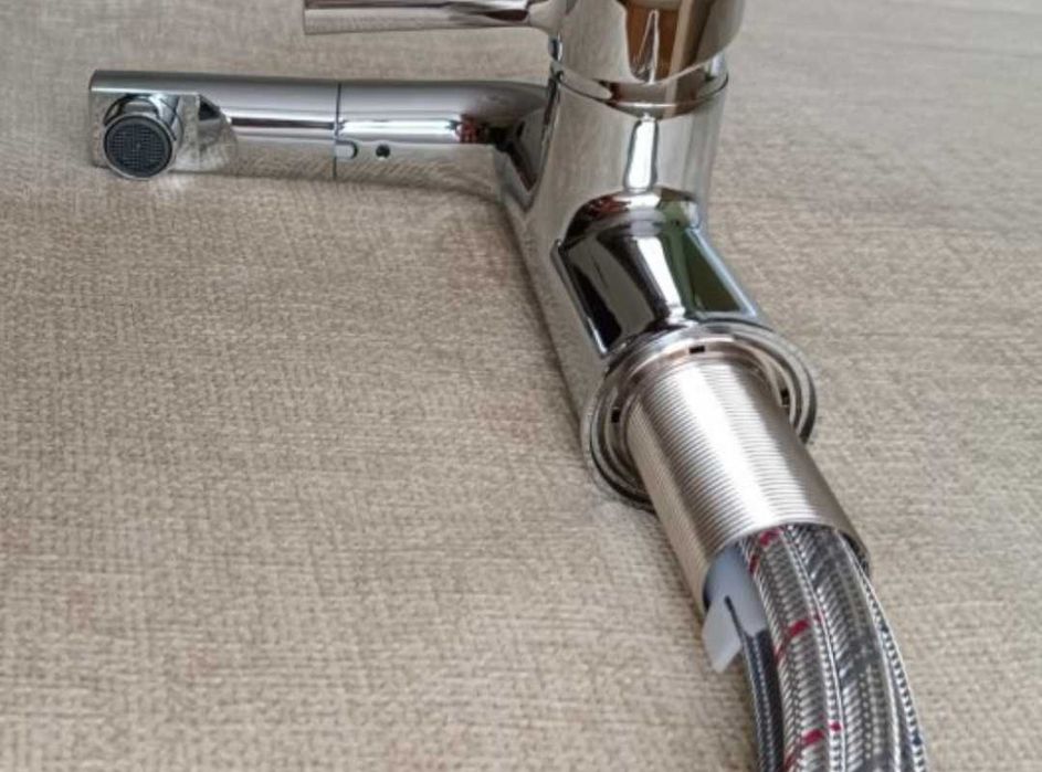 Смесител за мивка с изтеглящ се механизъм. Нов.