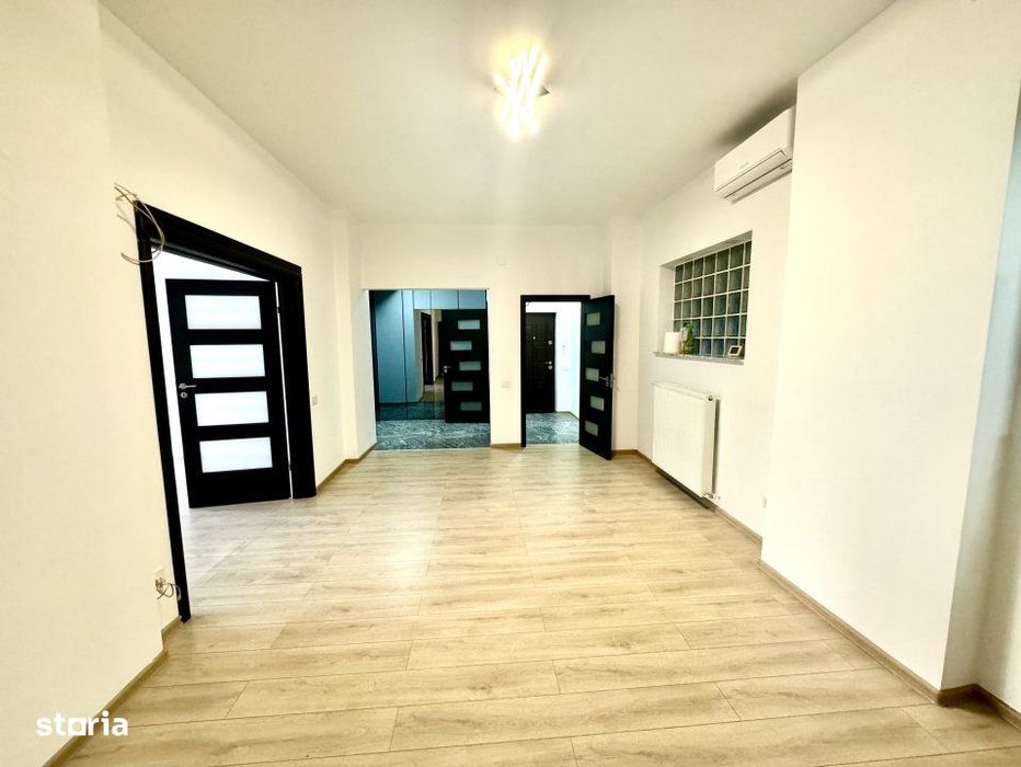 Inchiriere apartament 4 camere Piata Romana