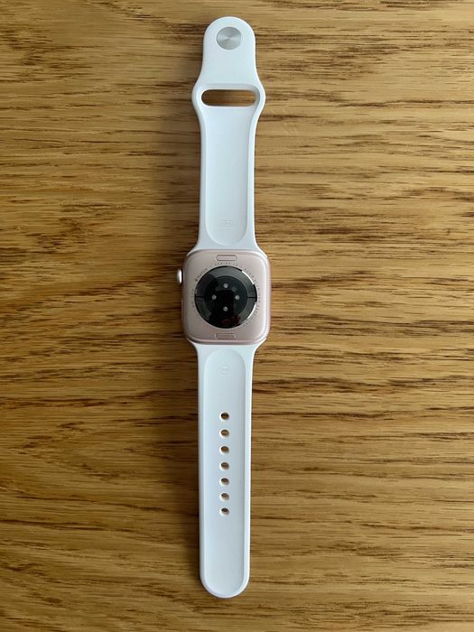 Apple Watch Series 10, GPS, Rose Gold Aluminium 42mm, NOU