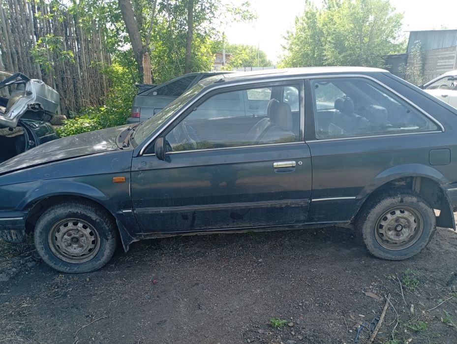 Продам мазду 323
