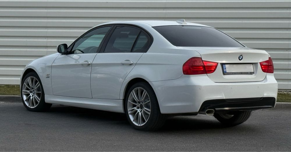 BMW Seria 3 E90 LCi 2011/ 2.0d/ X-Drive/ Automat/ Pachet M/ Euro 5