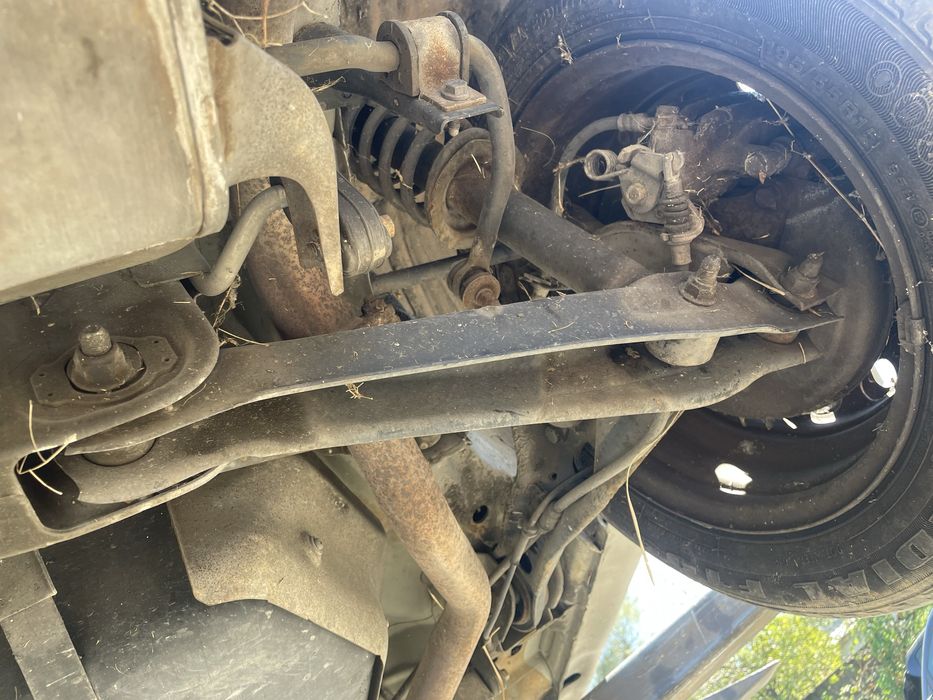 Mitsubishi spase star окачване мост носачи главини рейка