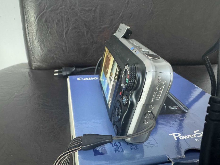 Canon PowerShot SX210 IS