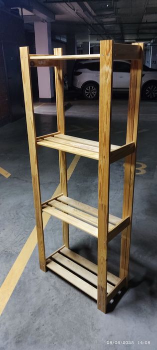 Продам этажерку (стеллаж) из дерева