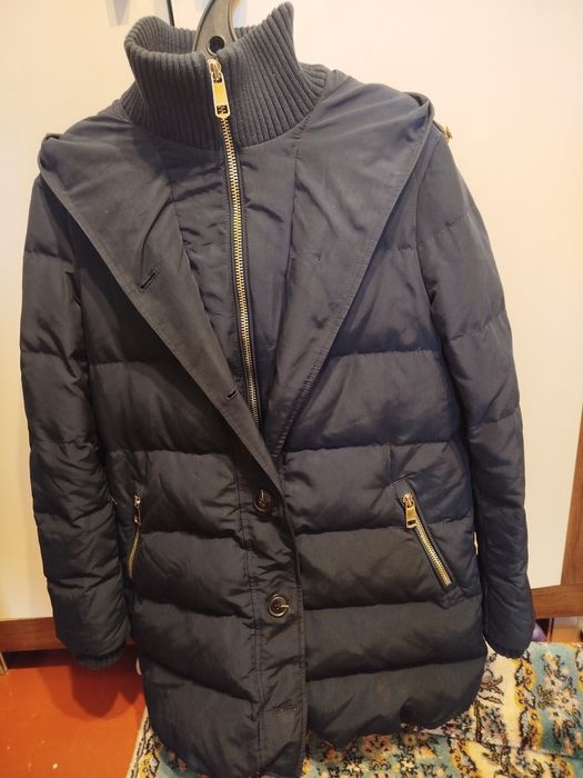 Продам куртку для девочек