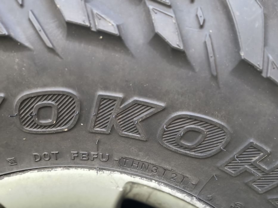 33 12.5 R15 YOKOHAMA GEOLANDER m/t G003