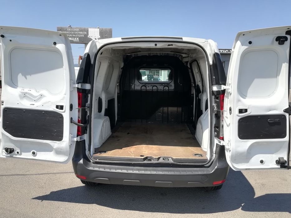 Vând Dacia Dokker