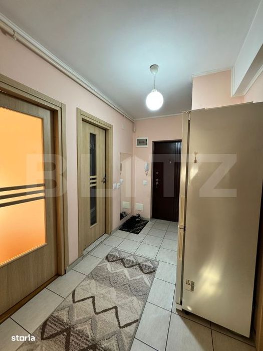 Apartament 2 camere, decomandat, parcare, zona Porii