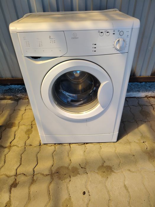 Продам стиральную машинку