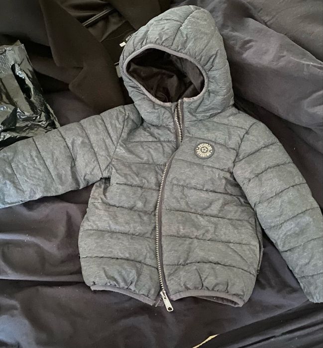 Продам детские курточки