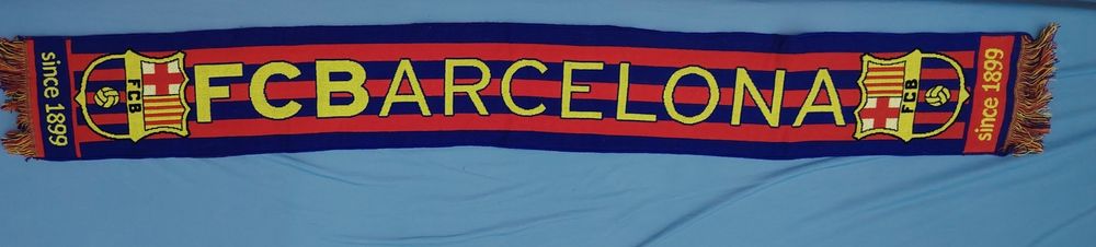 Шал за фенове на футбола. Един на Барселона.