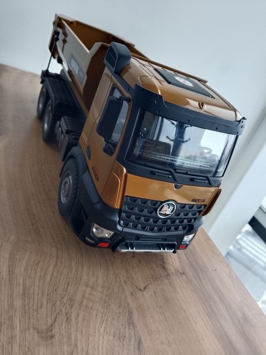 Самосвал,почти новая