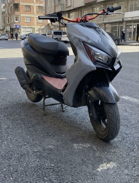 Продам Мопед М8 Про