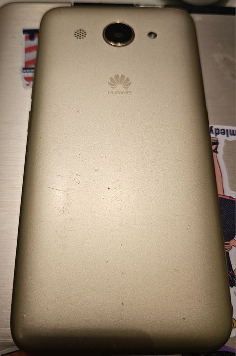 Телефон смартфон  Huawei