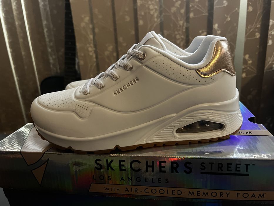 Сникърси Skechers Uno Shimmer Away бели