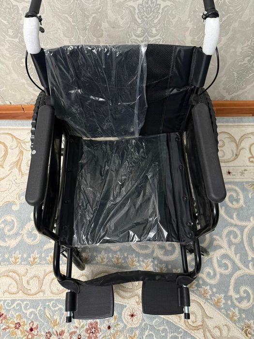 Инвалидная коляска,новая.