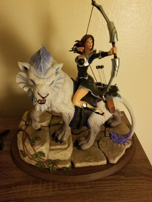 Статуэтки с Dota 2