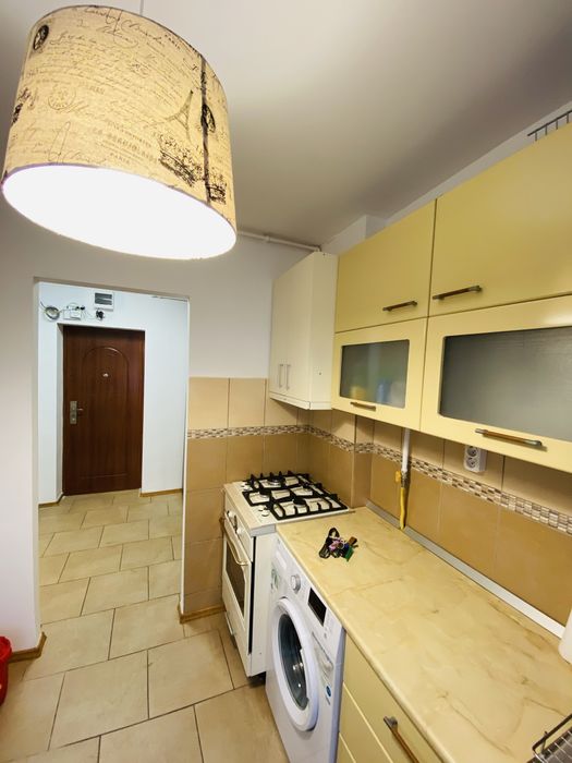 Ofer spre inchiriere Apartament 2 camere Zona Centrala Pret. 300 Euro