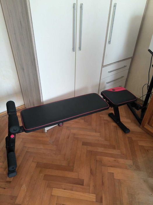 Сгъваема и  регулируема фитнес лежанка Domyos bench 500