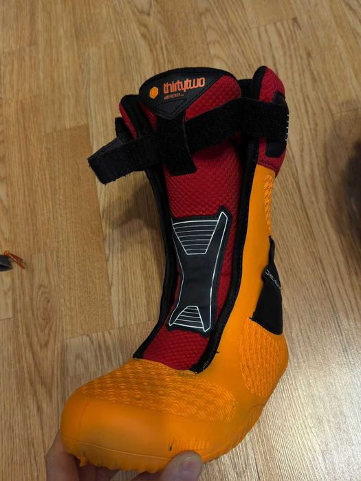 Ботинки спортивные для сноуборда