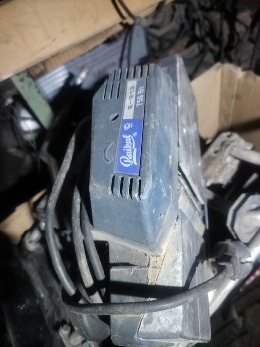 Продам бензопила зубр