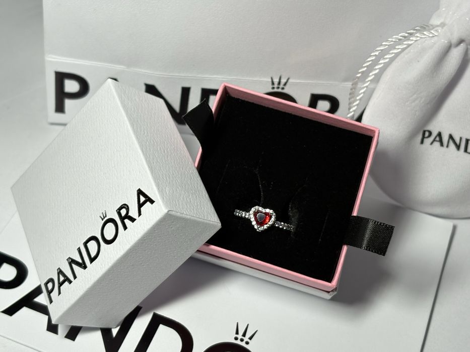 Pandora ring red heart