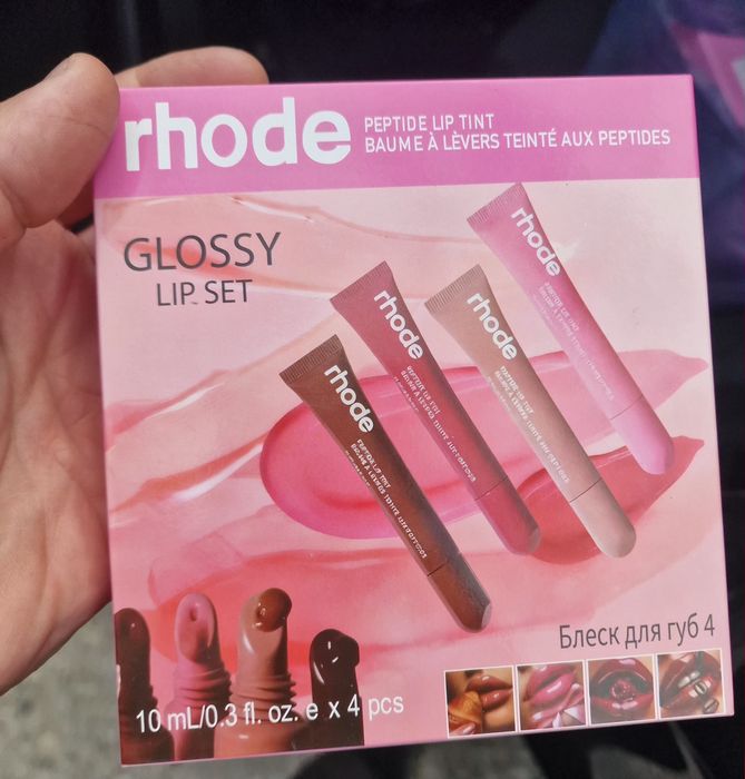 Set de luciu și balsam de buze cu peptide, Rhode Peptide Lip Tint Glossy Lip Set (creat de Hailey Bieber).