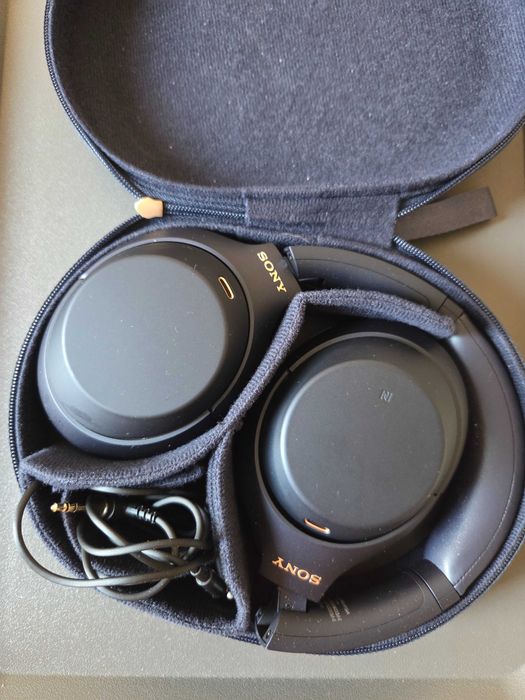 Слушалки Sony WH-1000XM4