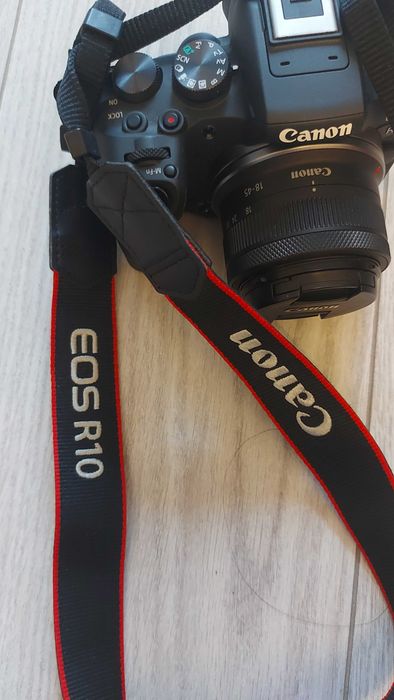 Canon eos r10 в отличном состоянии