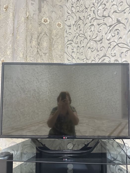 Срочно продам телевизор LG