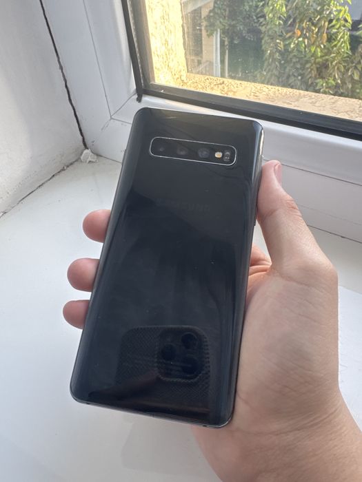 Продам Samsung s10