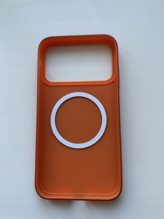 Продам iphone xr, в корпусе 17 pro max