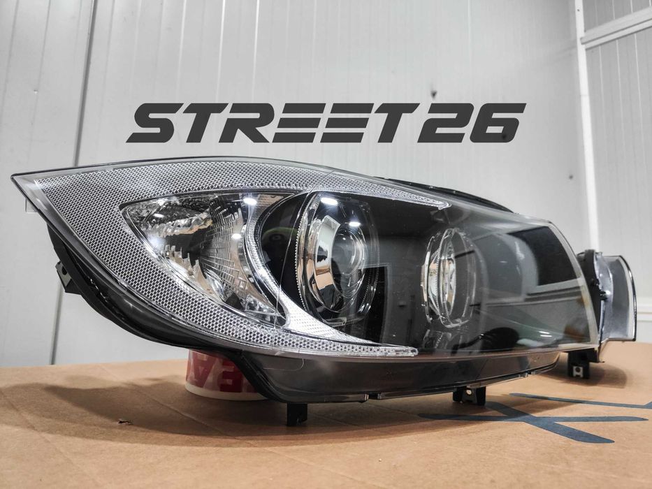 Faruri BMW Seria 3 E90 E91 (2005-2011) Angel Eyes LED Negru