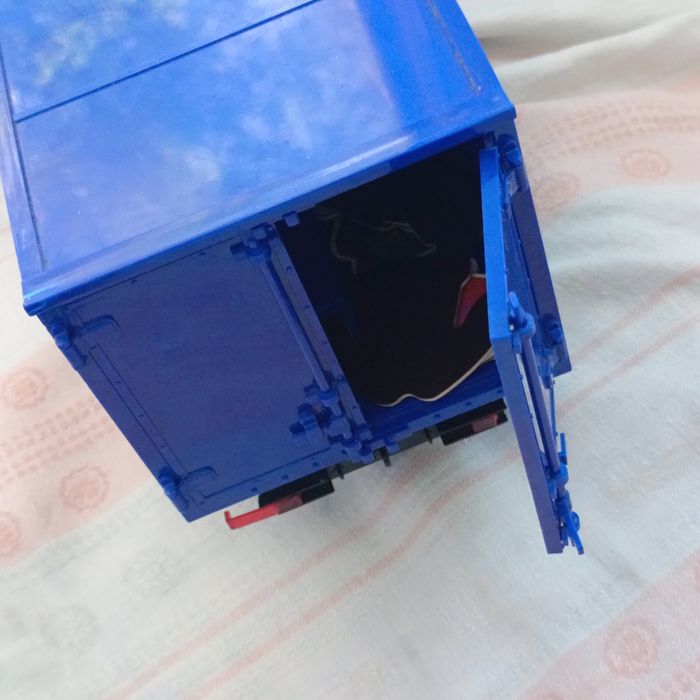 Машинка и вертолёт