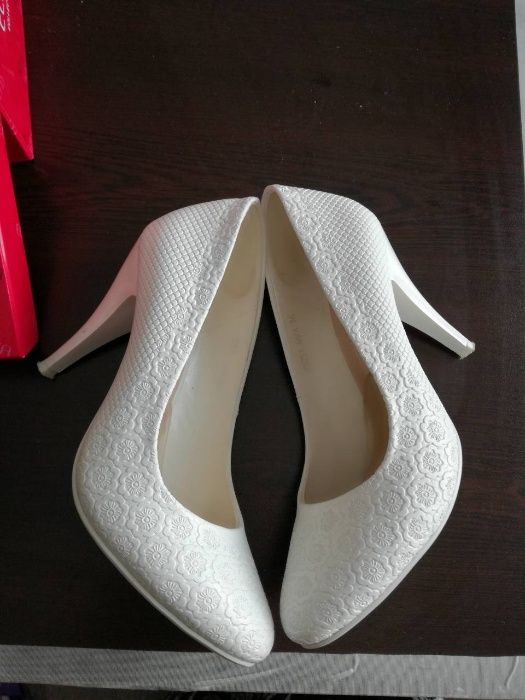 Дамски булченски обувки