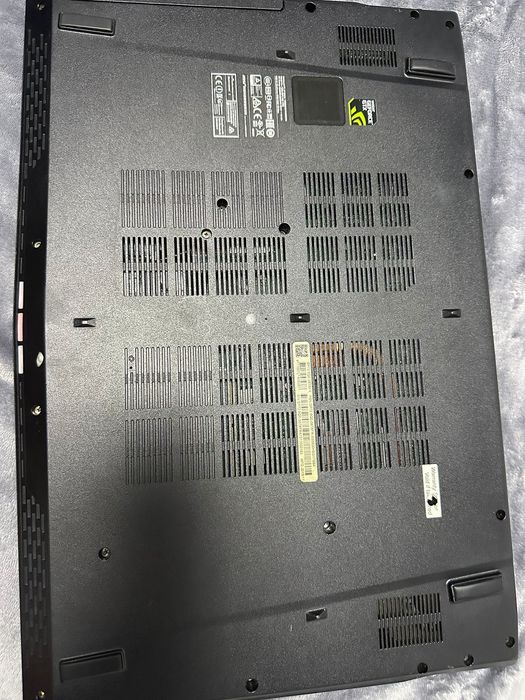 MSI GP72 Leopard Pro – i5 / 8GB RAM / SSD + HDD 
Sau schimb cu PC